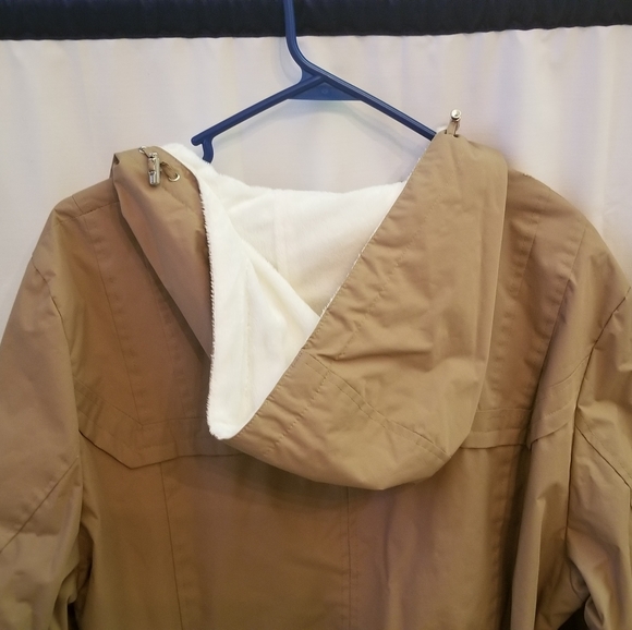 Women Winter coat / Jacket - Picture 7 of 9